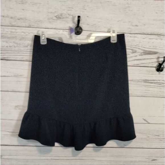 "Tommy Hilfiger" woman's skirt  - Picture 3 of 8